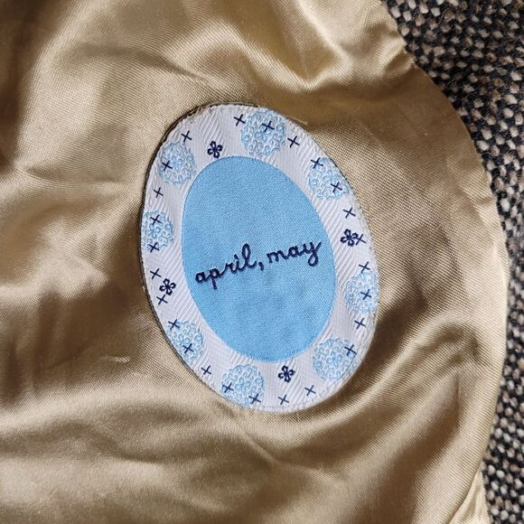 April May beautiful texture, classic Tweed coat. - Picture 3 of 13